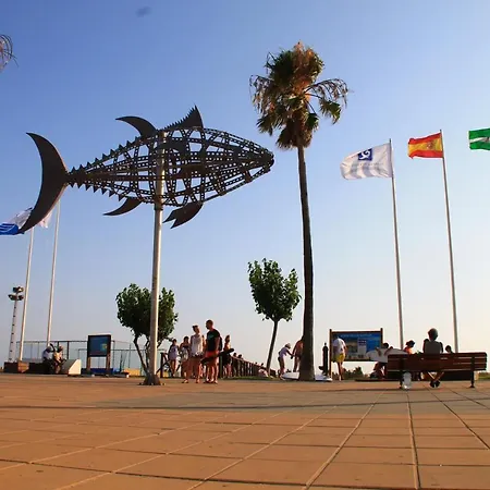 Cerca De La Playa *