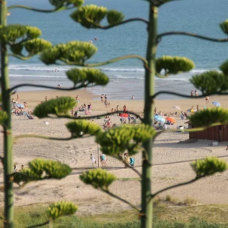 Cerca De La Playa Apartment